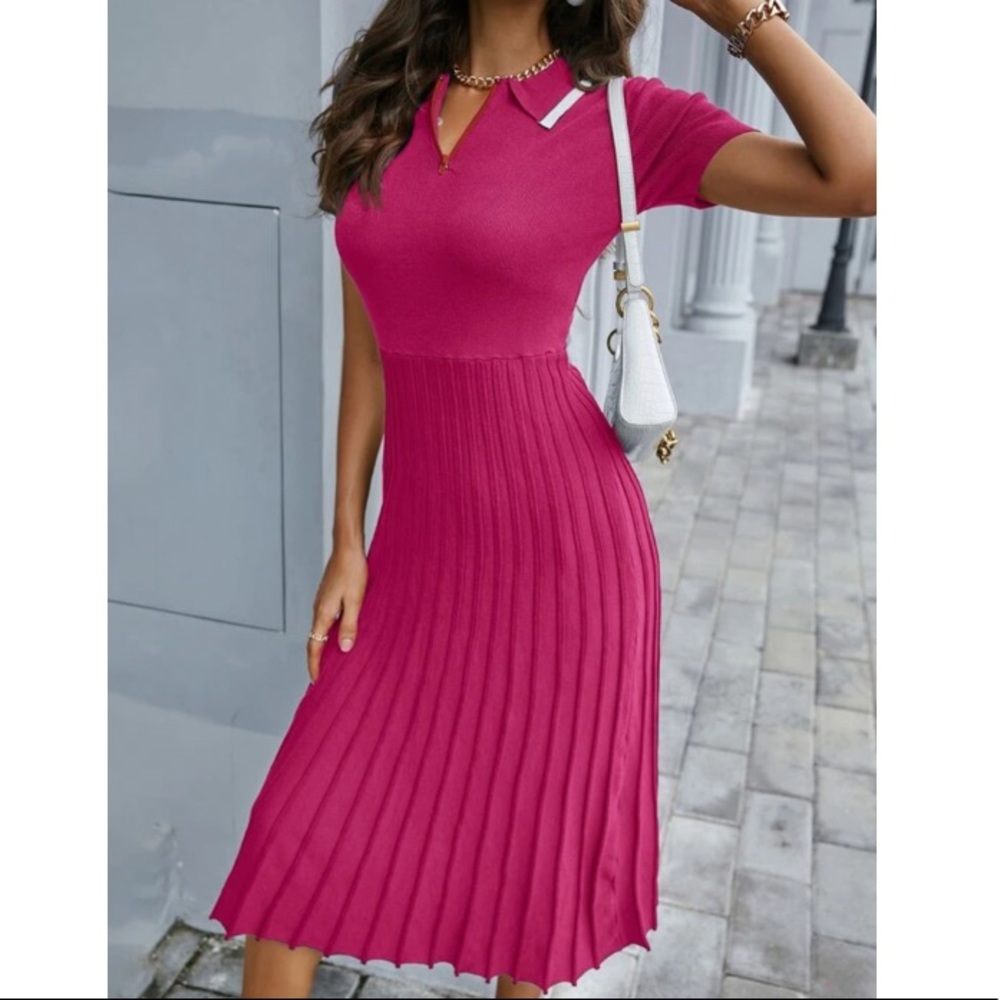 Color block collar pleated sweater dress burgundy - Picture 6 of 15